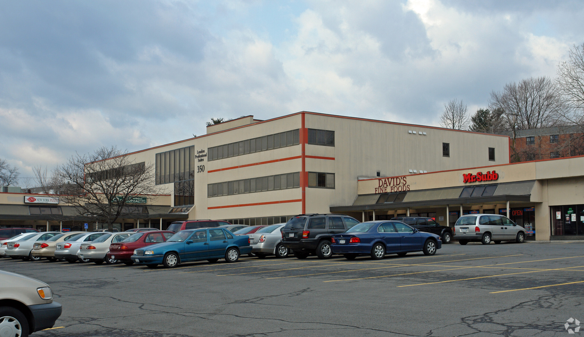 350-359 Northern Blvd, Albany, NY for lease Primary Photo- Image 1 of 12