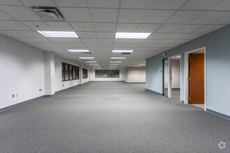 630 Morrison Rd, Gahanna, OH for lease Interior Photo- Image 2 of 15