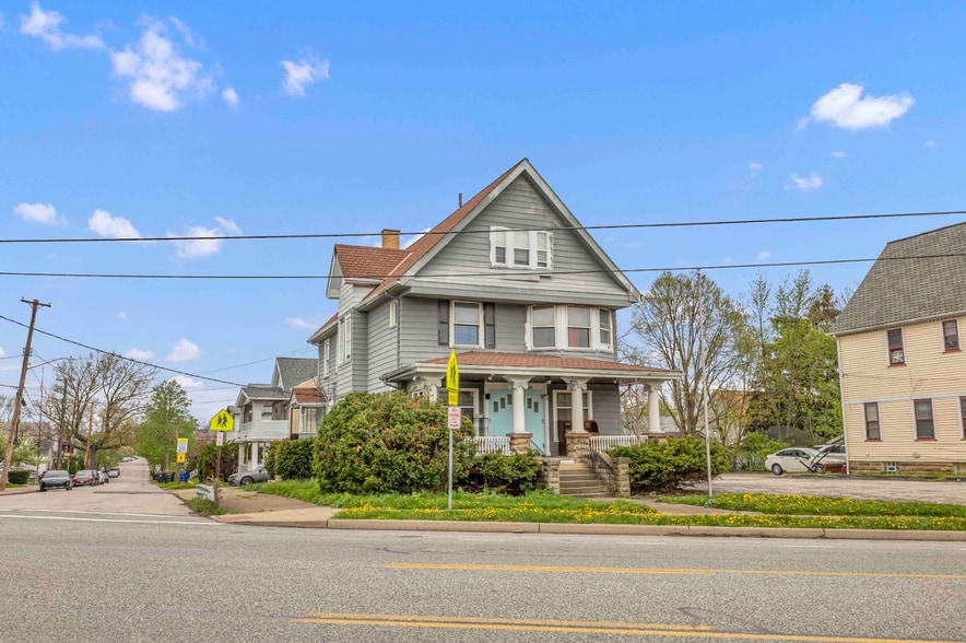 4438 Pearl Rd, Cleveland, OH for sale - Primary Photo - Image 1 of 44