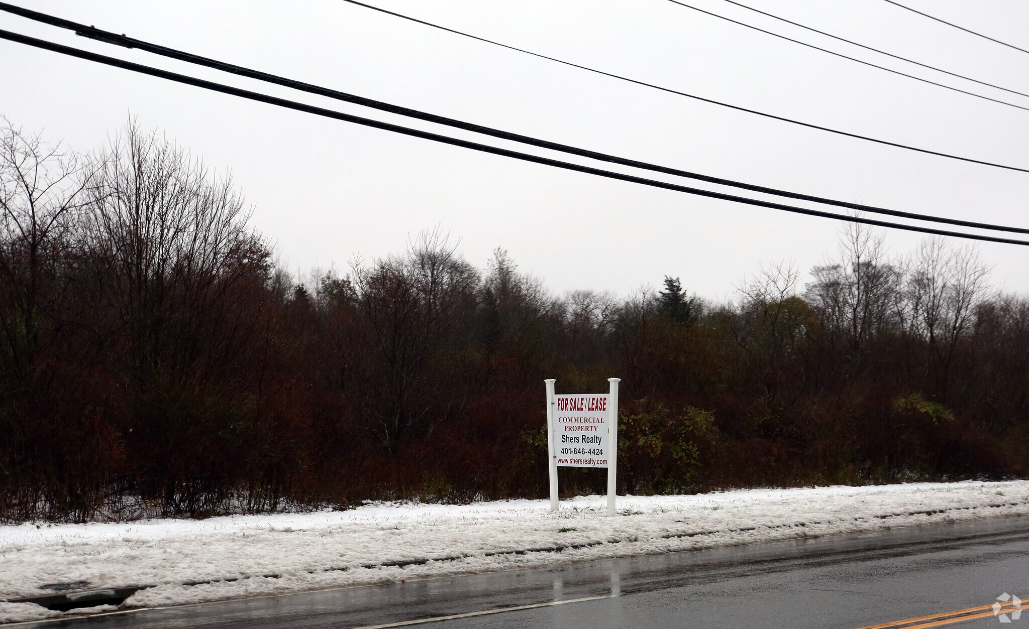 1350 W Main Rd, Portsmouth, RI for sale Primary Photo- Image 1 of 1