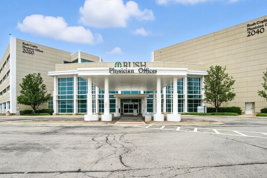 2040 Ogden Ave, Aurora, IL for lease - Building Photo - Image 3 of 11