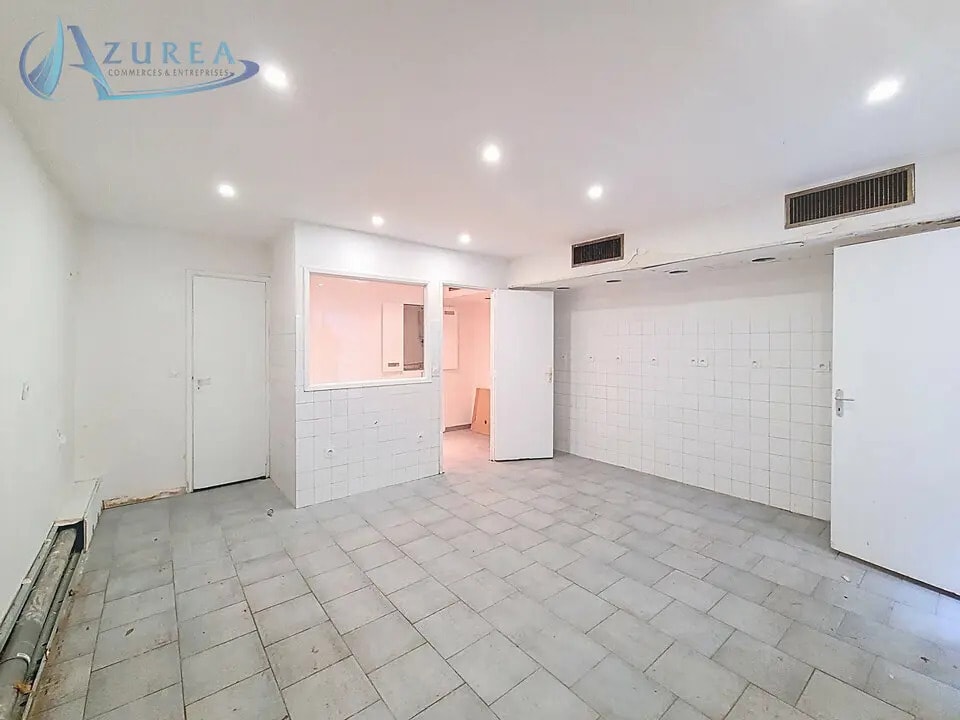 Industrial in Nice for lease Building Photo- Image 1 of 6