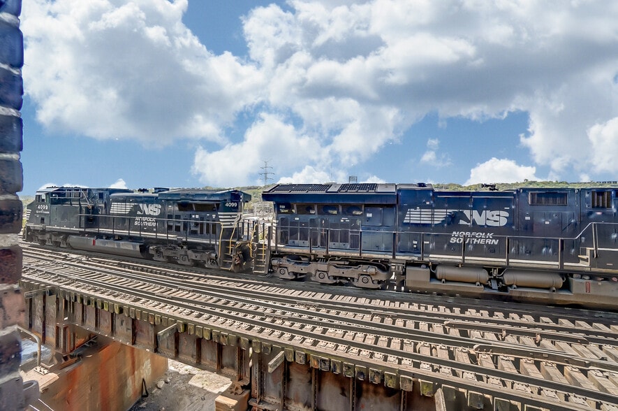 1275 Budd St, Cincinnati, OH for lease - Building Photo - Image 3 of 18