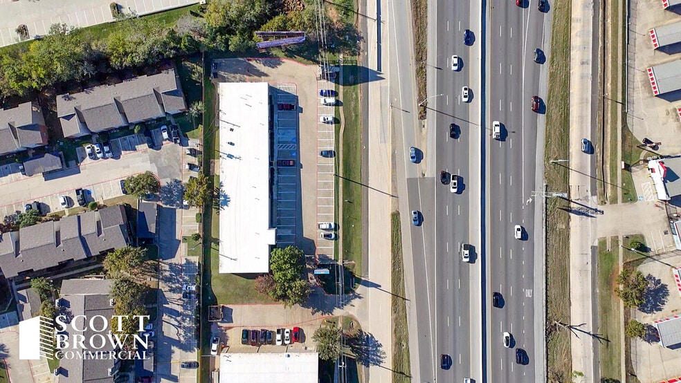 260-264 Interstate 35, Denton, TX for lease - Building Photo - Image 2 of 2