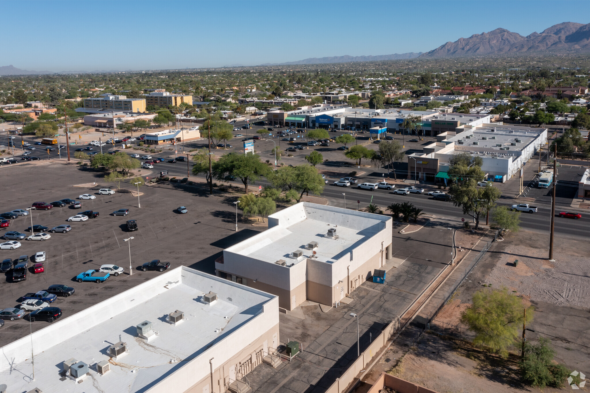 3902-3944 E Grant Rd, Tucson, AZ 85712 - Grant Center | LoopNet