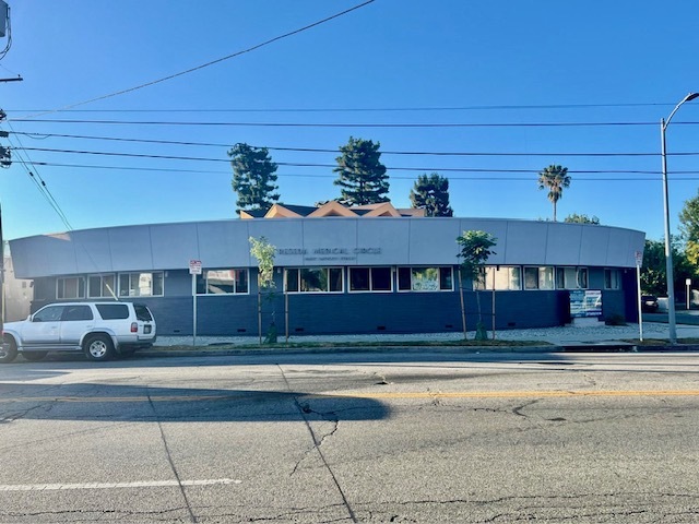 18437 Saticoy St, Reseda, CA for lease - Building Photo - Image 3 of 5