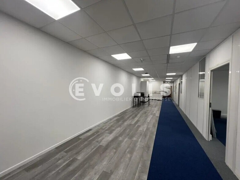 Office in Rosny-sous-Bois for lease - Interior Photo - Image 3 of 12