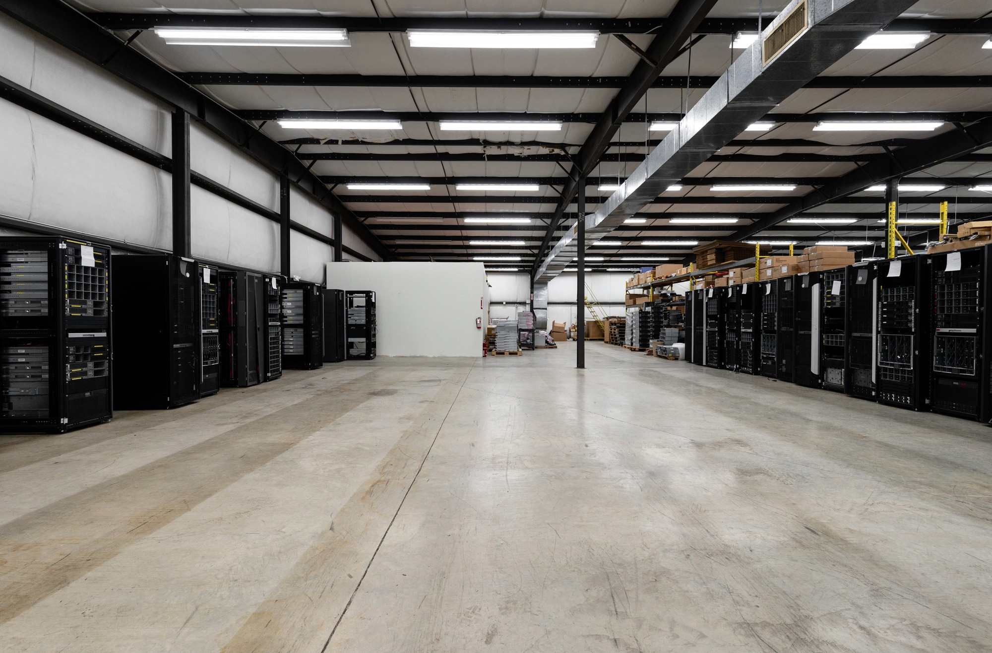 2907 W Pettigrew St, Durham, NC for lease Interior Photo- Image 1 of 6