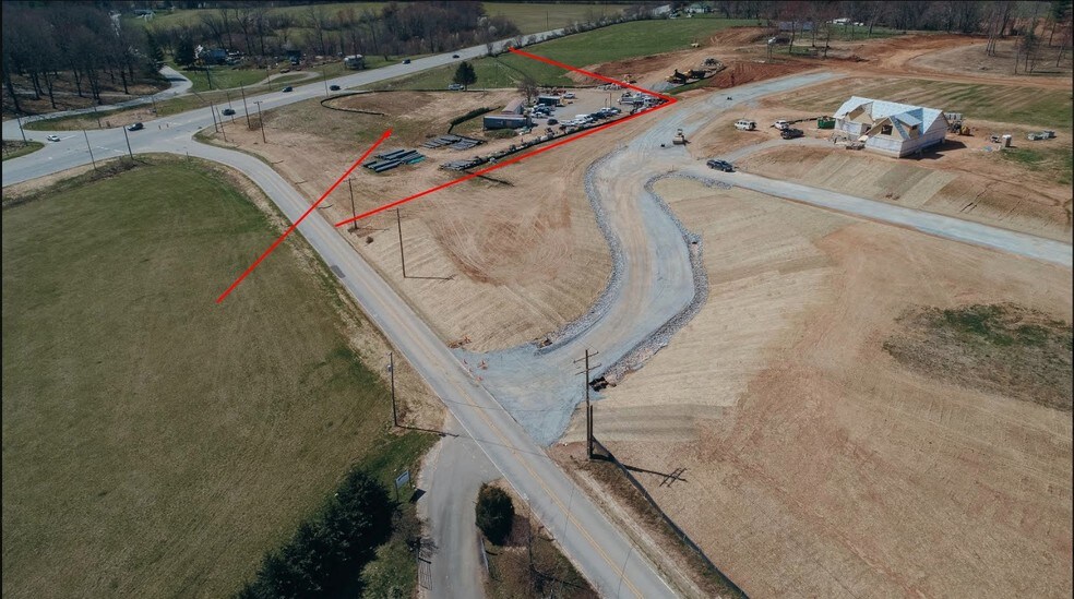 Boylston Hwy, Mills River, NC 28759