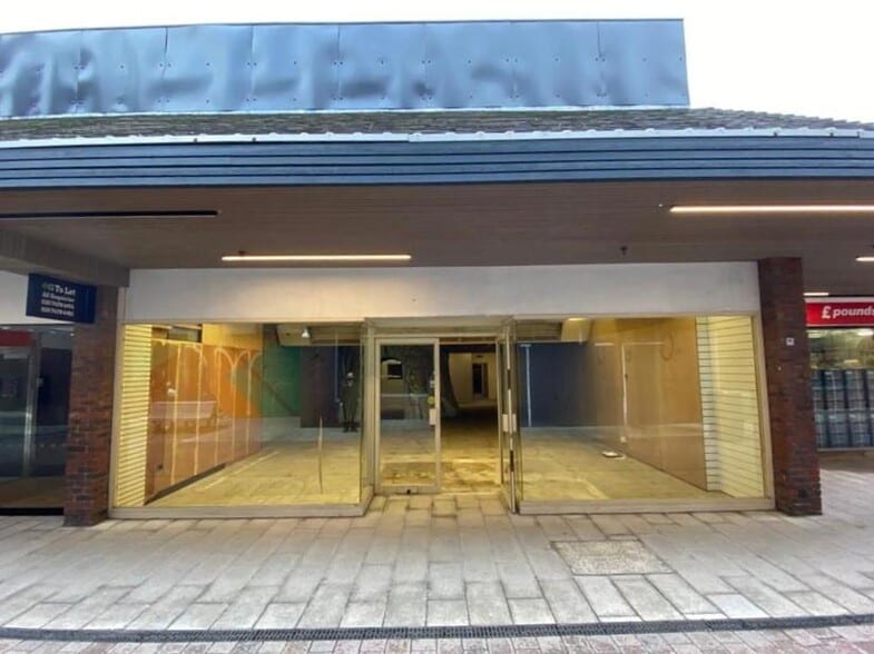 77-84 New Rd, Gravesend for lease - Building Photo - Image 1 of 1