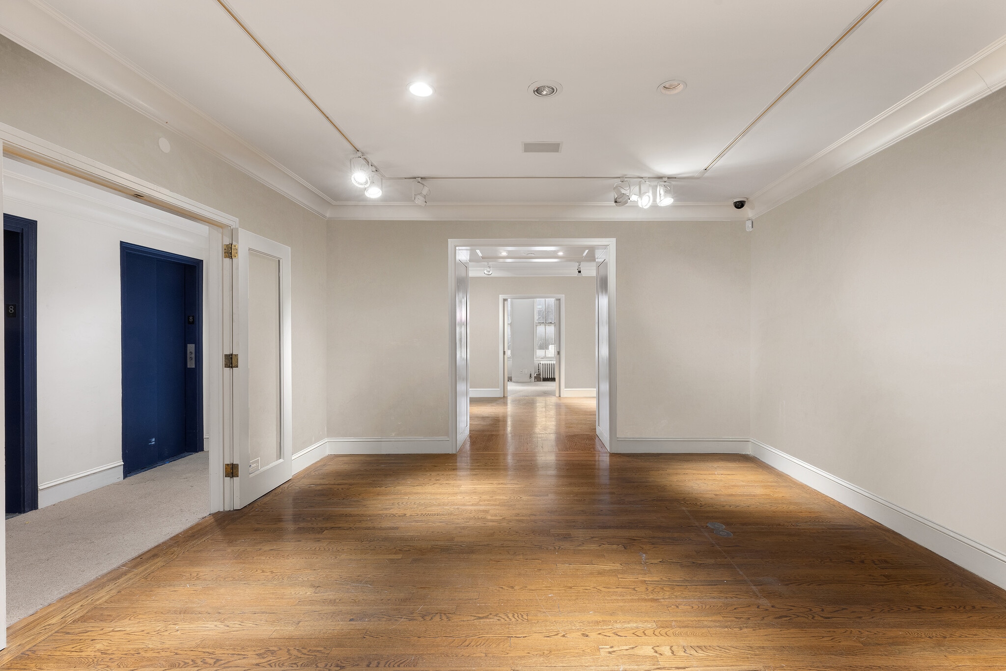 5 E 57th St, New York, NY for lease Interior Photo- Image 1 of 20