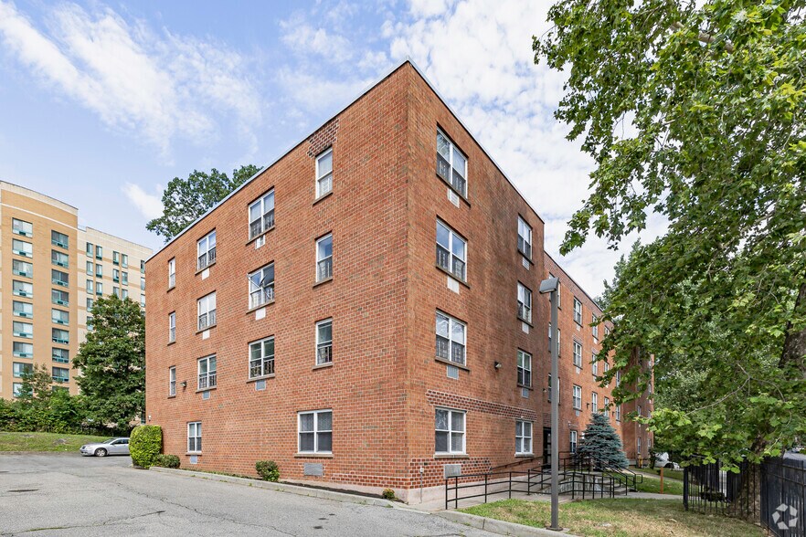 3285 Rombouts Ave, Bronx, NY for sale - Primary Photo - Image 1 of 1