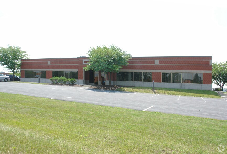 6385 Flank Dr, Harrisburg, PA for sale - Building Photo - Image 1 of 1