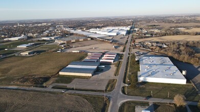 1801 N 19th Ave E, Newton, IA - aerial  map view