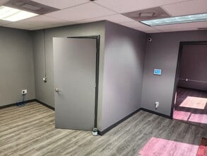 1941-1961 SW South Macedo Blvd, Port Saint Lucie, FL for lease Interior Photo- Image 2 of 6