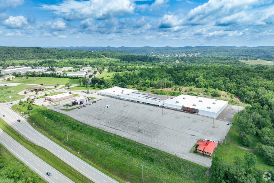 500 Hyde Park Rd, Leechburg, PA for lease - Aerial - Image 2 of 14