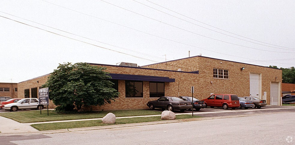 2600 W 23rd St, Broadview, IL for lease - Primary Photo - Image 1 of 9