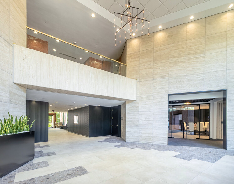 311 Park Place Blvd, Clearwater, FL for lease - Lobby - Image 3 of 15