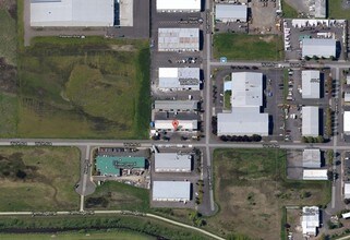 4285 W 7th Ave, Eugene, OR - AERIAL  map view
