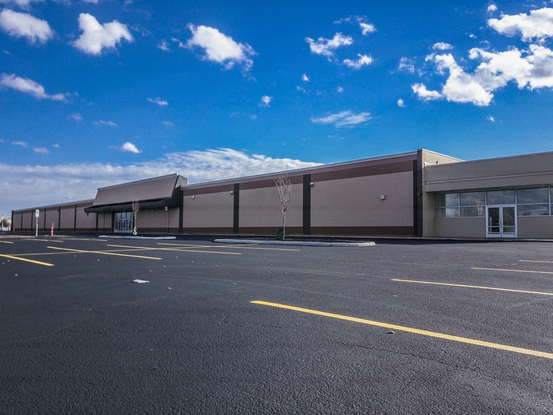 2250 Harding Hwy, Lima, OH for sale - Primary Photo - Image 1 of 1