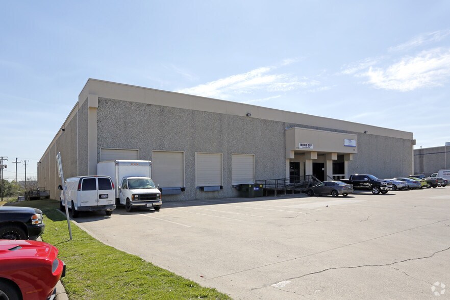 700-710 107th St, Arlington, TX for lease - Building Photo - Image 2 of 5