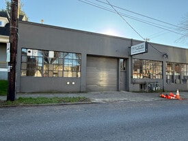 18 NE 7th Ave, Portland OR - Brewery