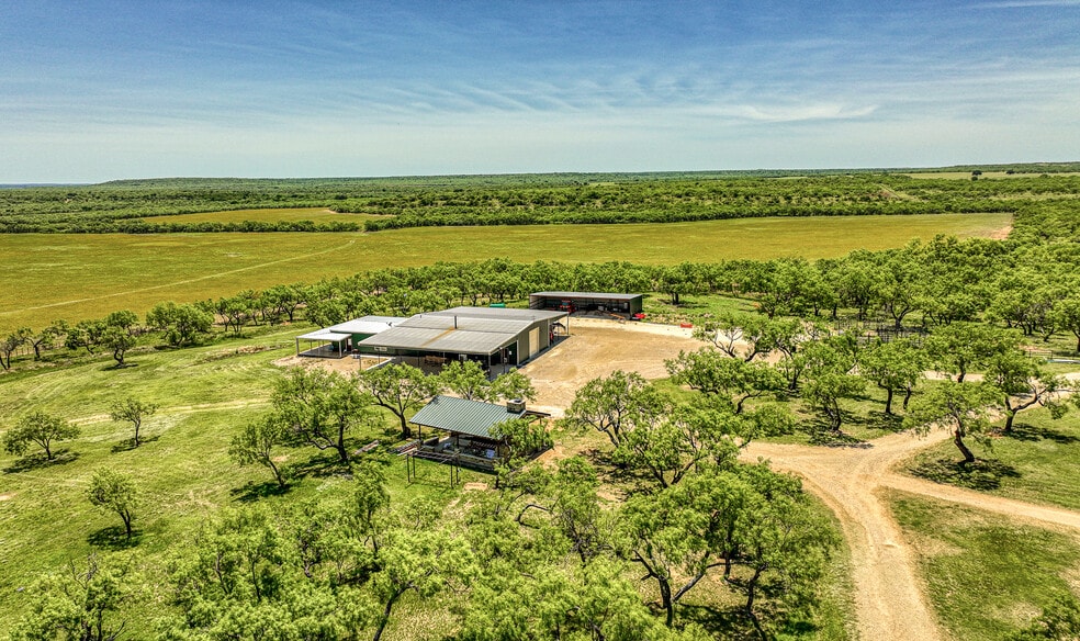 723 FM 2926, Baird, TX for sale - Primary Photo - Image 1 of 44