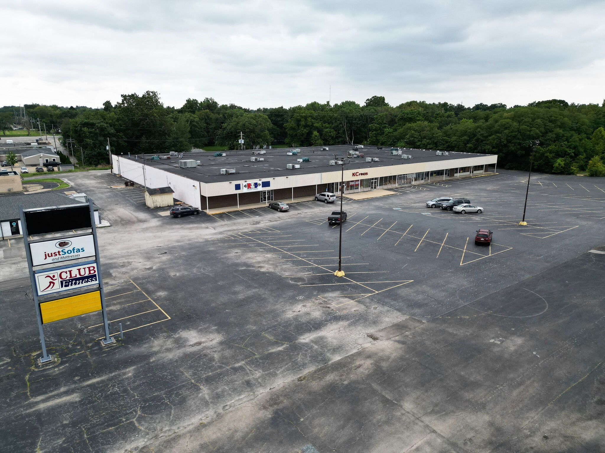 2807-2809 N Main St, Decatur, IL for lease Building Photo- Image 1 of 8