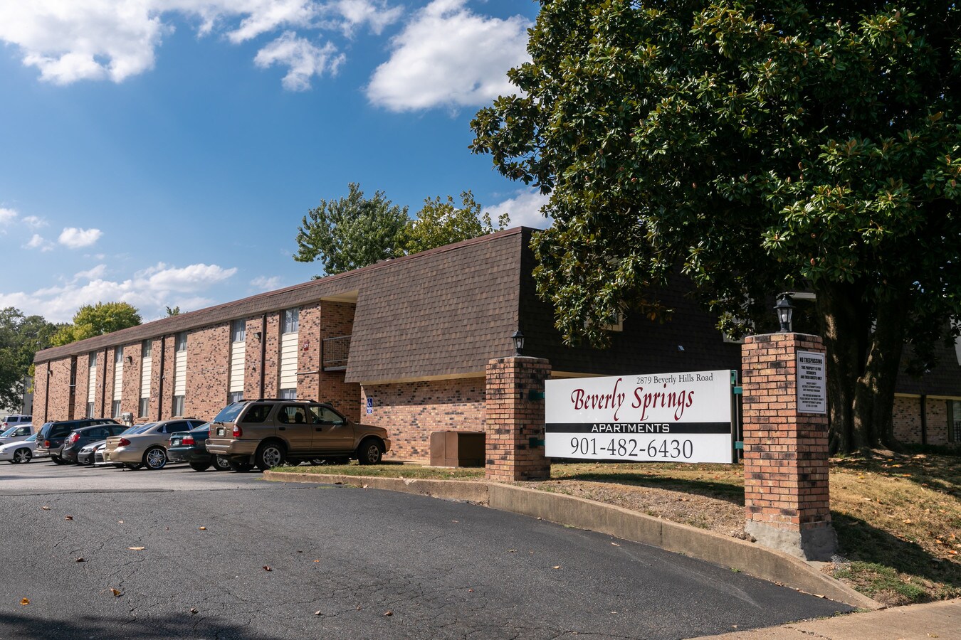 2879 Beverly Hill Rd, Memphis, TN 38128