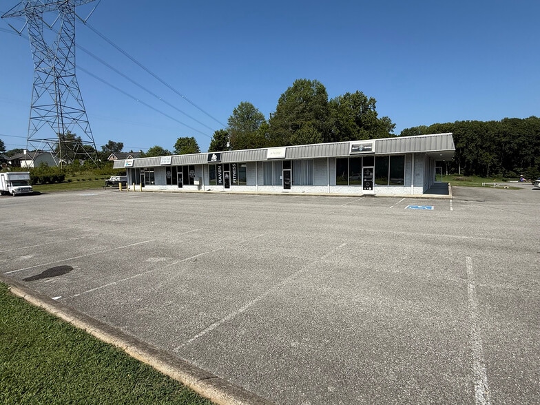 1010-1038 Stearman Dr, Millersville, TN for lease - Building Photo - Image 2 of 10