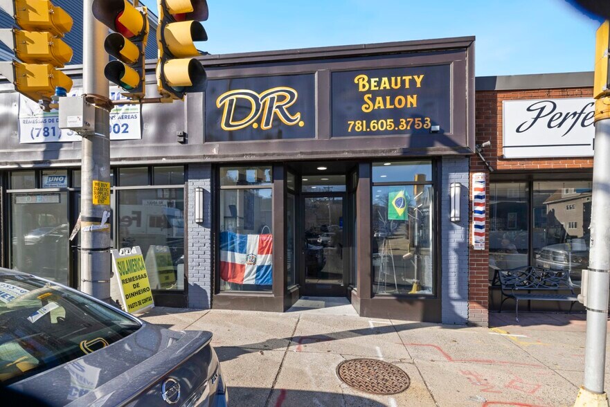 104 Main St, Malden, MA for lease - Building Photo - Image 3 of 10