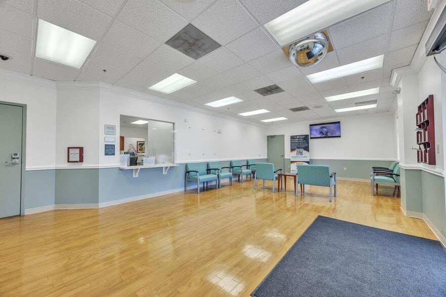 4665 S Congress Ave, Lake Worth, FL for lease - Building Photo - Image 3 of 15