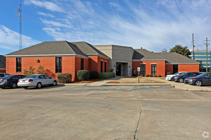 4138 Carmichael Rd, Montgomery, AL for lease - Building Photo - Image 2 of 4