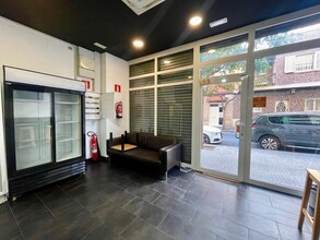 Retail in Sant Boi de Llobregat, Barcelona for lease Interior Photo- Image 2 of 13