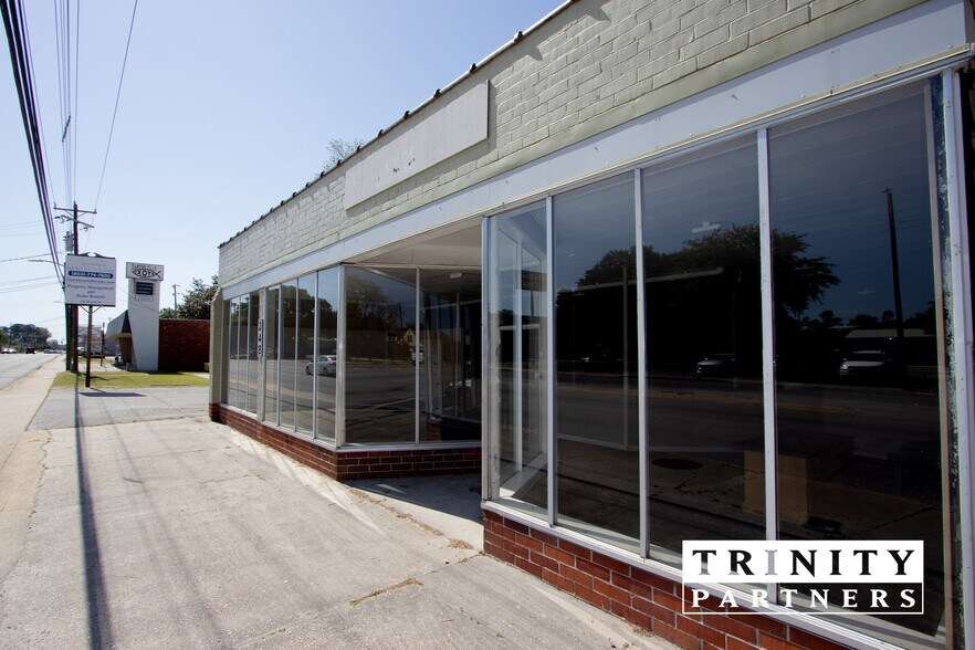 348 Broad St, Sumter, SC for lease - Building Photo - Image 2 of 5