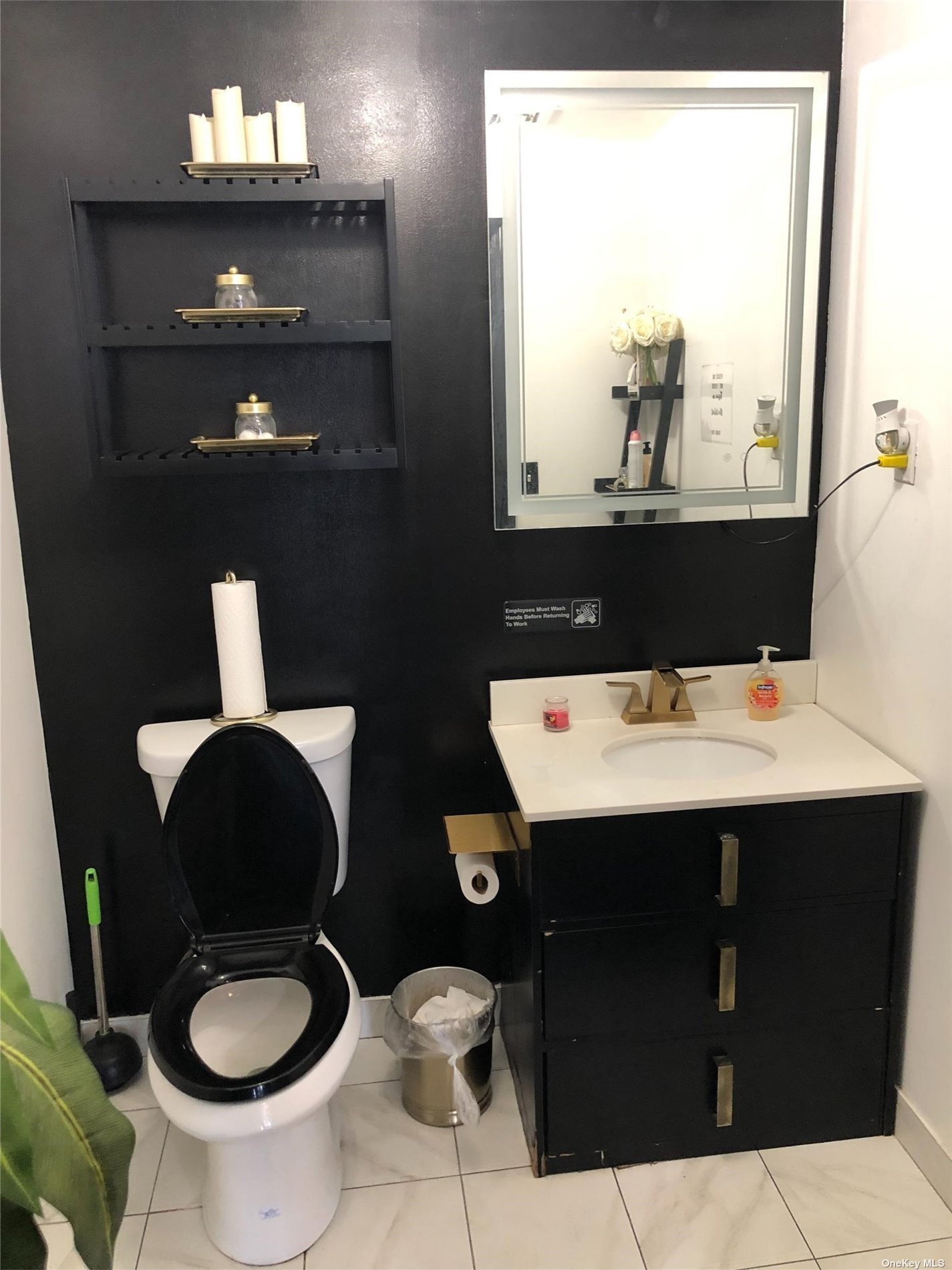 21175 Jamaica Ave, Queens Village, NY for sale Interior Photo- Image 1 of 1