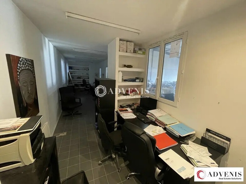 Flex in Bordeaux for lease - Building Photo - Image 2 of 6