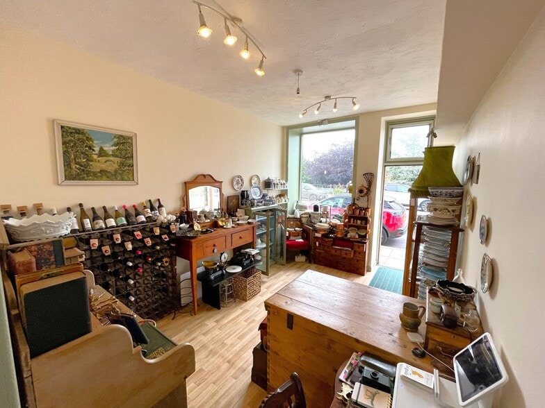 15-17 Glasgow St, Dumfries for lease - Interior Photo - Image 2 of 3