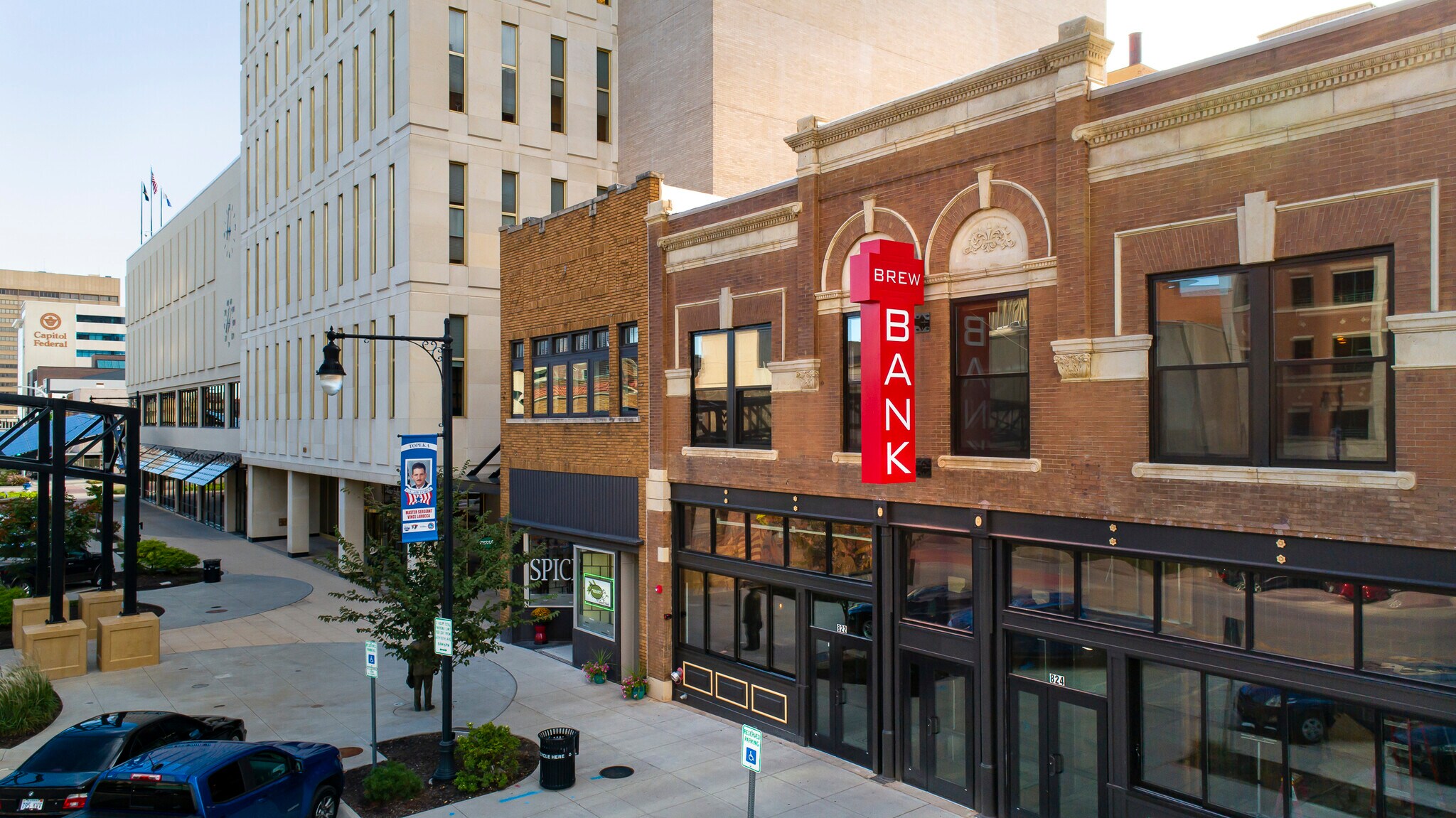 822-824 S Kansas Ave, Topeka, KS for lease Building Photo- Image 1 of 4