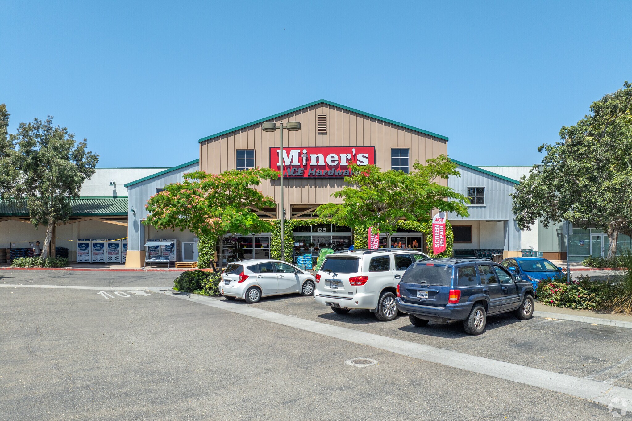 125-137 N Fairview Ave, Goleta, CA for sale Primary Photo- Image 1 of 1