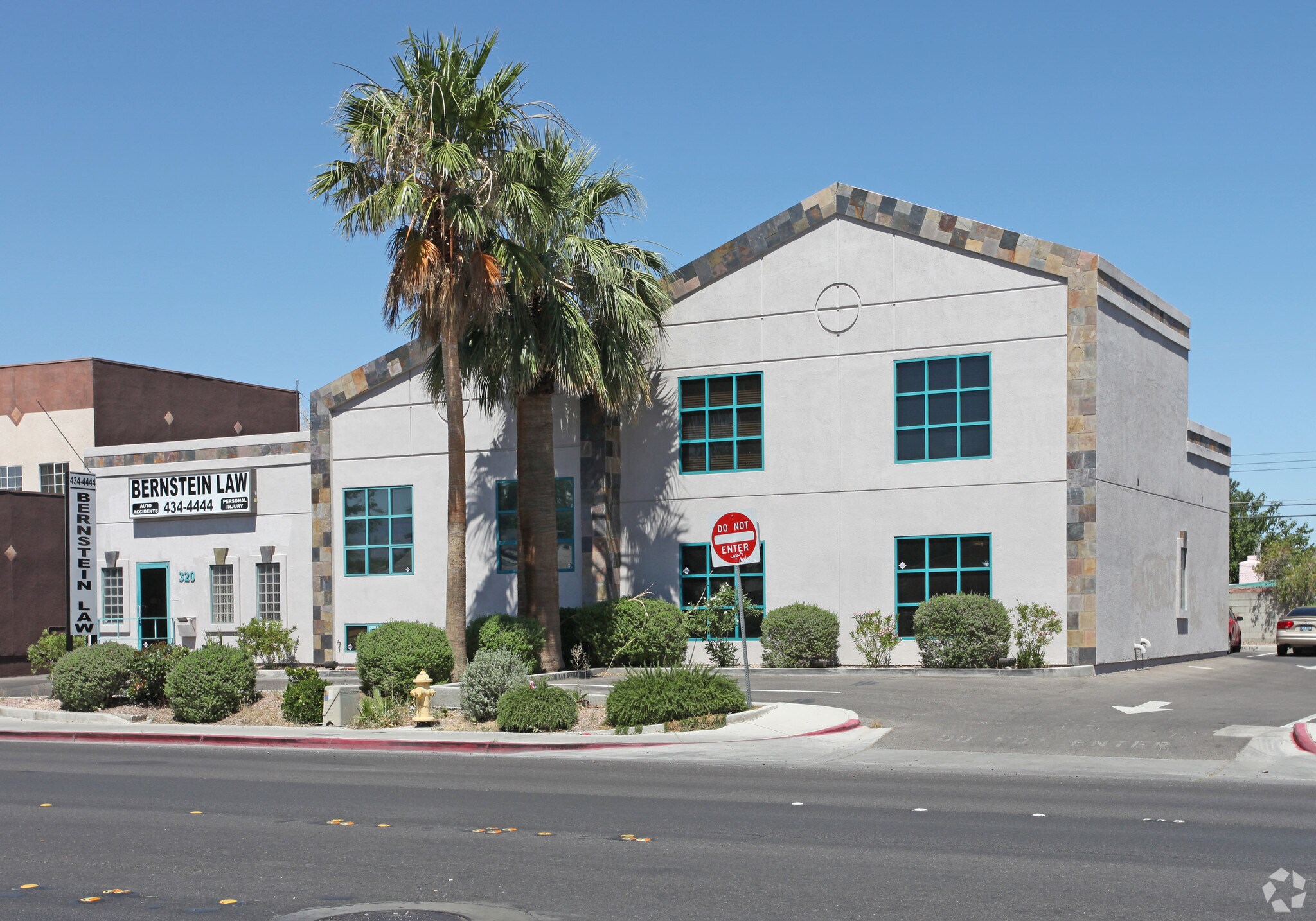 320 S Jones Blvd, Las Vegas, NV for sale Building Photo- Image 1 of 5