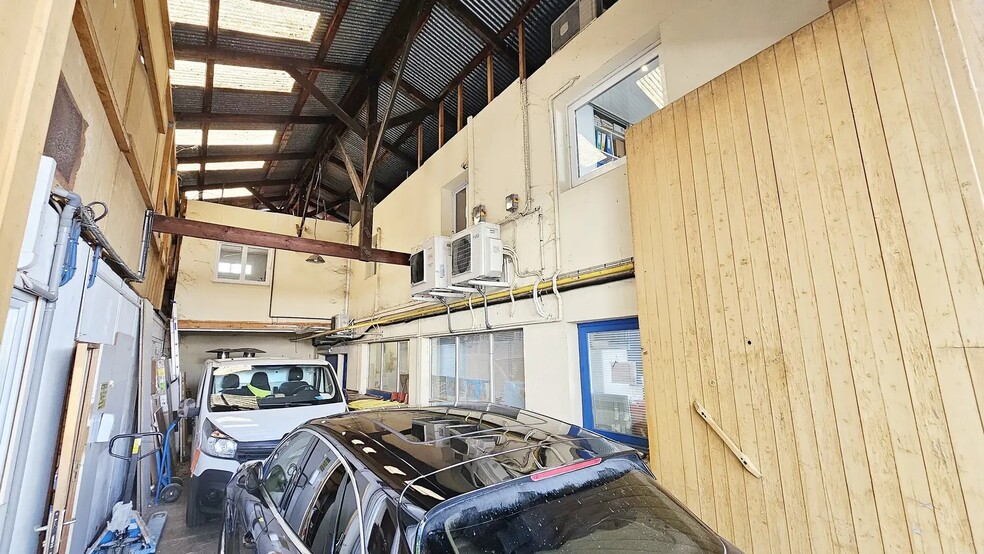 Flex in Le Perreux-sur-Marne for sale - Interior Photo - Image 3 of 15