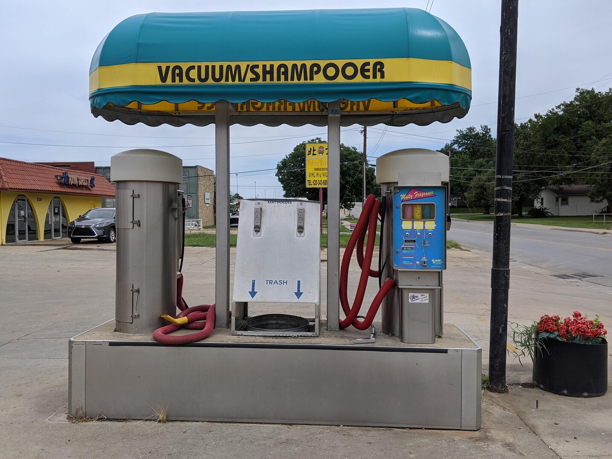 Investment Car wash and storage units Emporia, KS for Sale