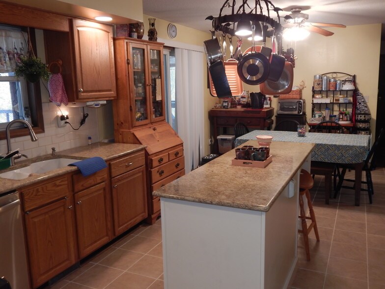 3291 TWP Rd, Glenmont, OH 44628