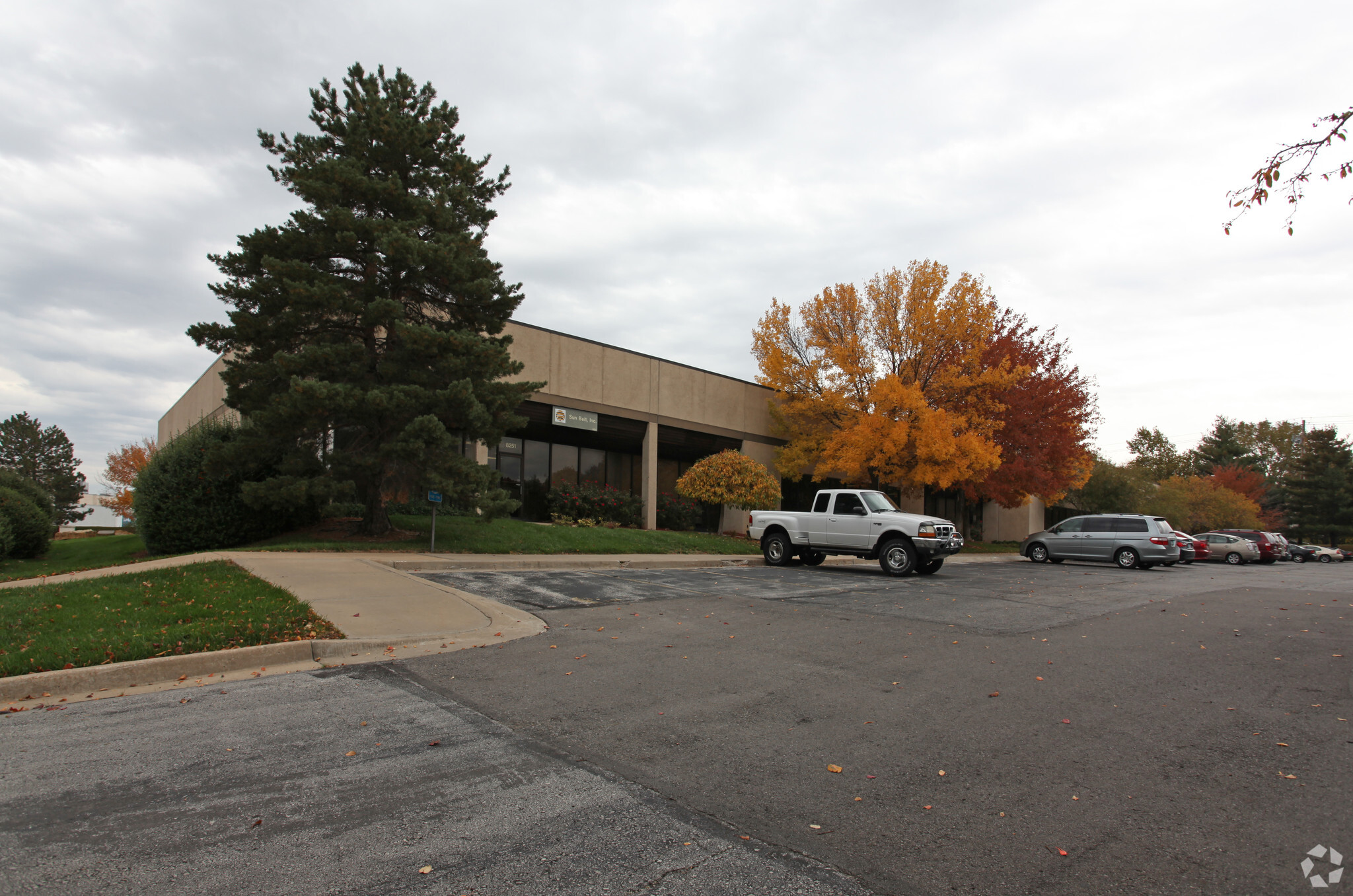 8251-8263 Melrose Dr, Lenexa, KS for sale Building Photo- Image 1 of 1