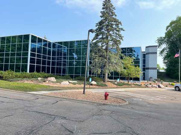 4100 Peavey Rd, Chaska, MN for sale Building Photo- Image 1 of 3