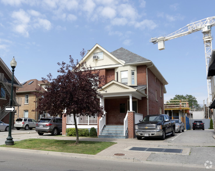 293 Church St, Oakville, ON for sale - Primary Photo - Image 1 of 1