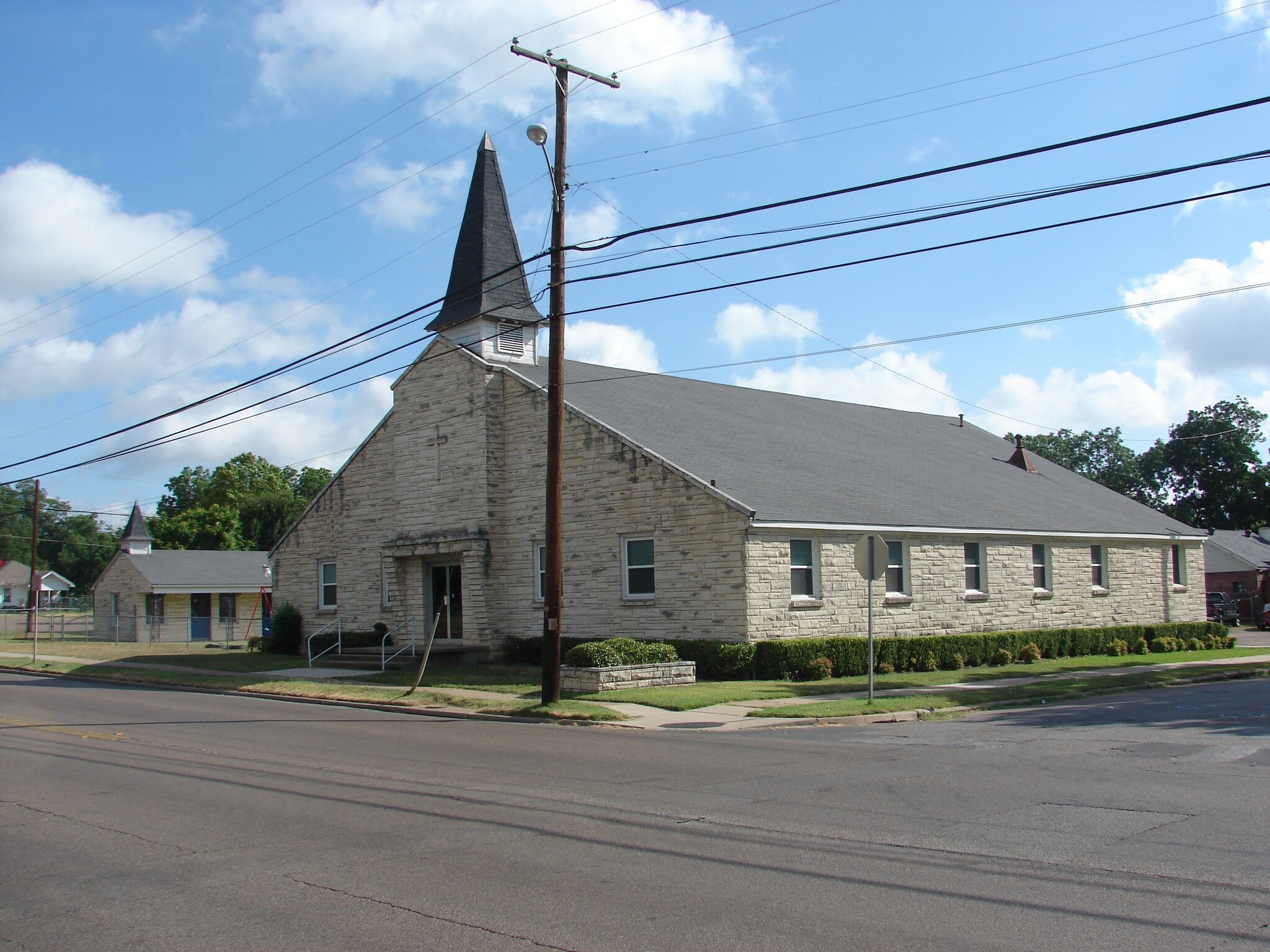 2201 N 18th St, Waco, TX for sale Primary Photo- Image 1 of 1