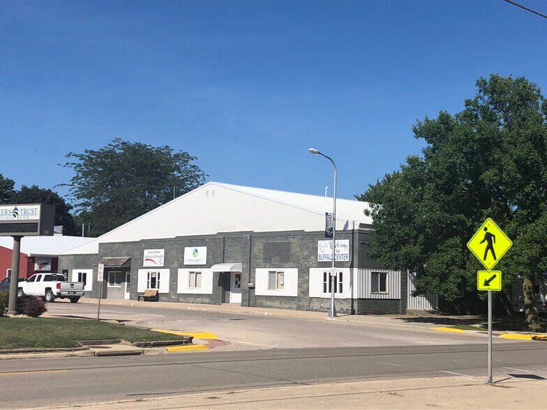 102 N Main St, Buffalo Center, IA 50424
