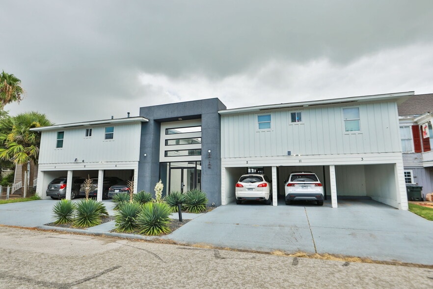 912 Church St, Galveston, TX for sale - Building Photo - Image 3 of 40